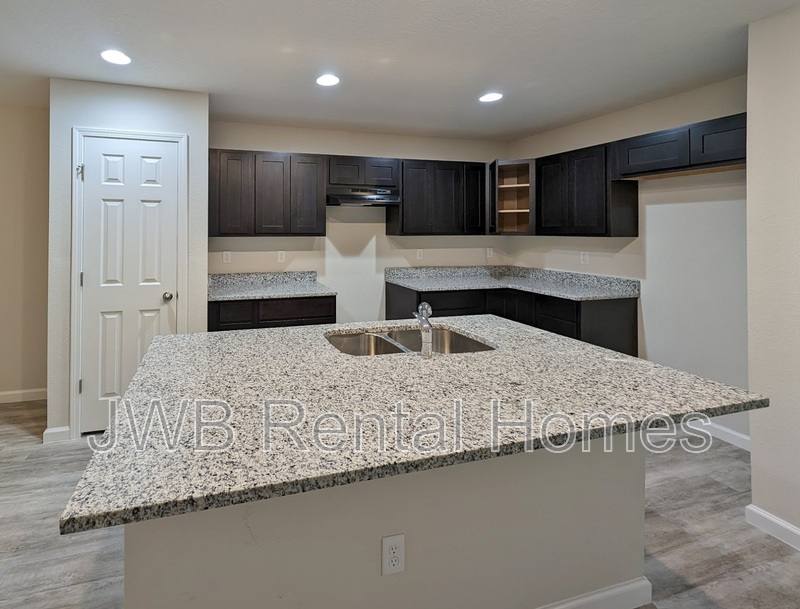 House for rent at 1209 Ellis Rd S, Jacksonville, FL 32205