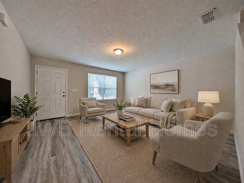 House for rent at 1209 Ellis Rd S, Jacksonville, FL 32205