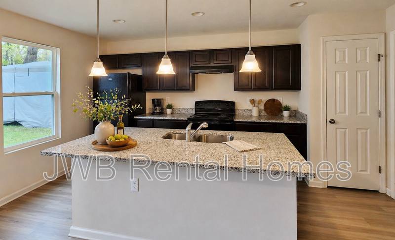 House for rent at 1209 Ellis Rd S, Jacksonville, FL 32205