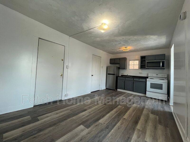 Apartment for rent at 641 S Queen St #4, Lancaster, PA 17603