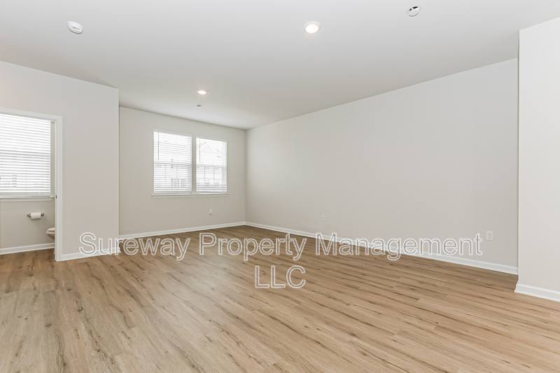 Townhouse for rent at 204 Sandy Ridge Rd, Sicklerville, NJ 08081