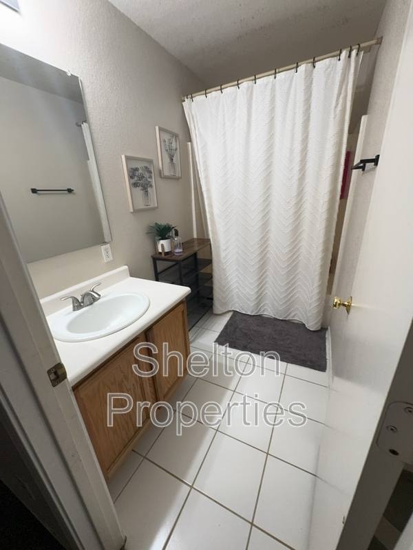 House for rent at 7391 W Solano Dr, Glendale, AZ 85303