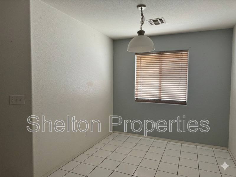 House for rent at 7391 W Solano Dr, Glendale, AZ 85303
