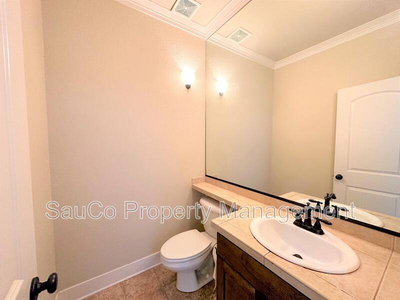 House for rent at 727 NE 65th Court, Hillsboro, OR 97124