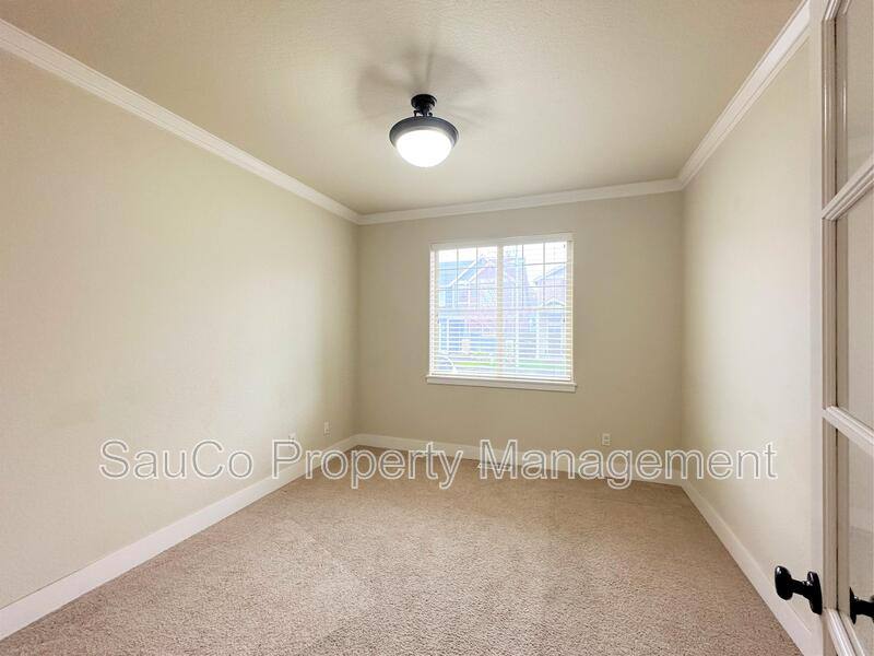 House for rent at 727 NE 65th Court, Hillsboro, OR 97124