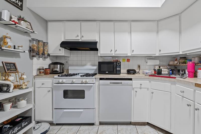 Apartment for rent at 587 70th St #2, West New York, NJ 07093