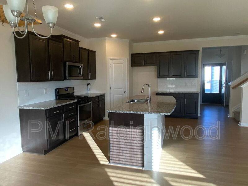 House for rent at 2124 Fox Chapel Place, Fuquay Varina, NC 27526