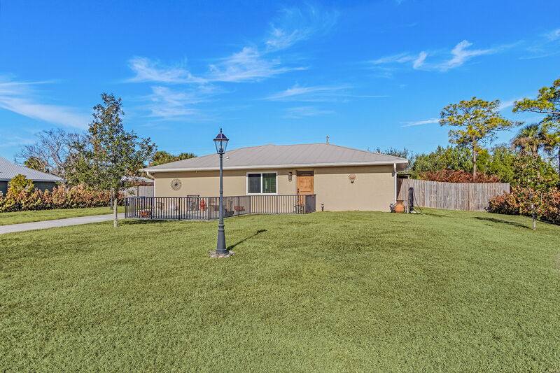 House for rent at 985 Quail Run, Labelle, FL 33935