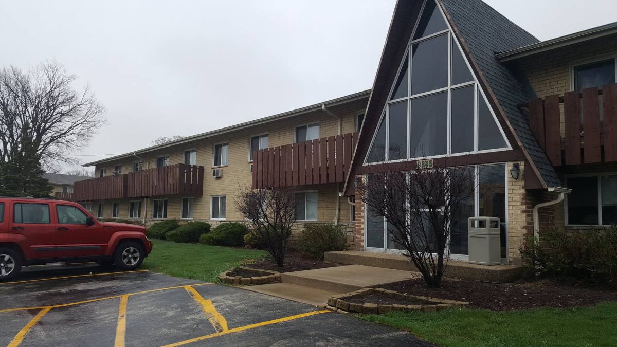 Apartment for rent at 9535-9545 W Oklahoma Ave, Milwaukee, WI 53227