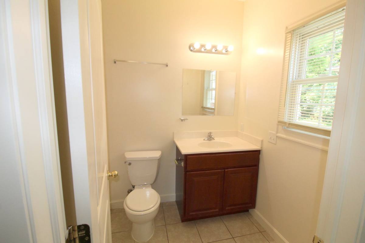 Apartment for rent at 301 W Market St, Harrisonburg, VA 22801