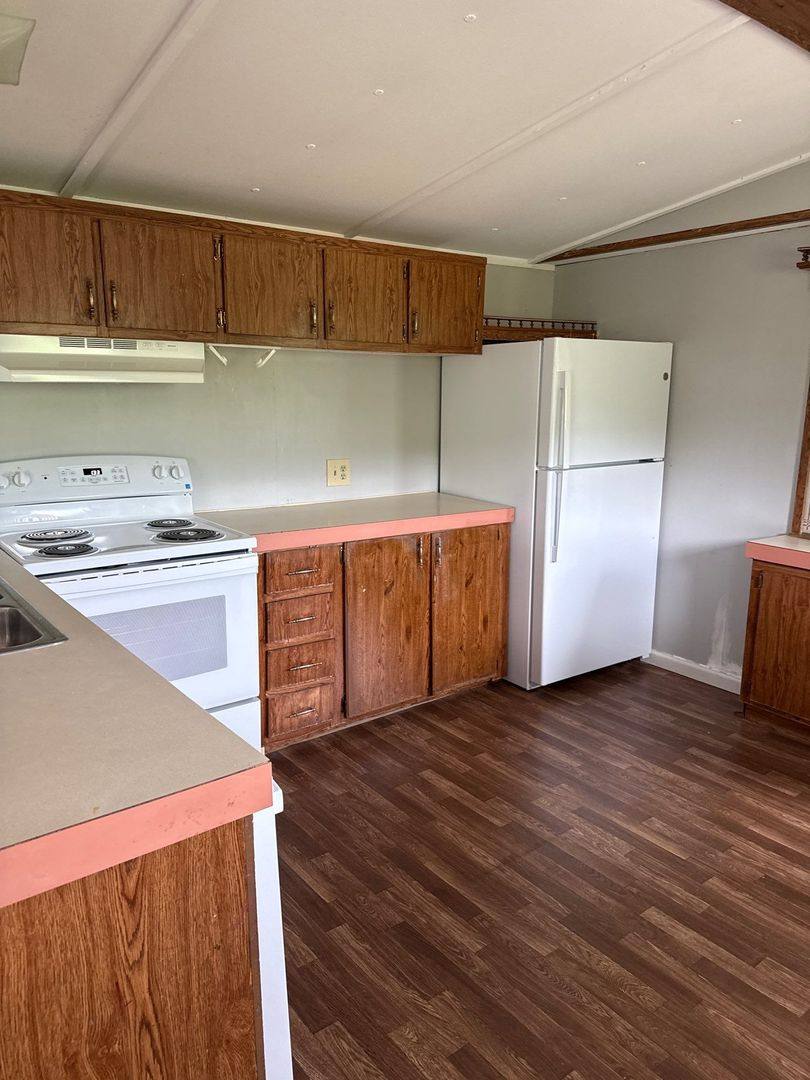 House for rent at 1459 Hickory Valley Rd, Sparta, TN 38583