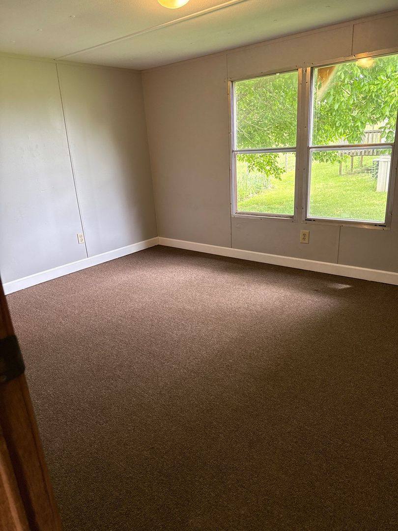 House for rent at 1459 Hickory Valley Rd, Sparta, TN 38583
