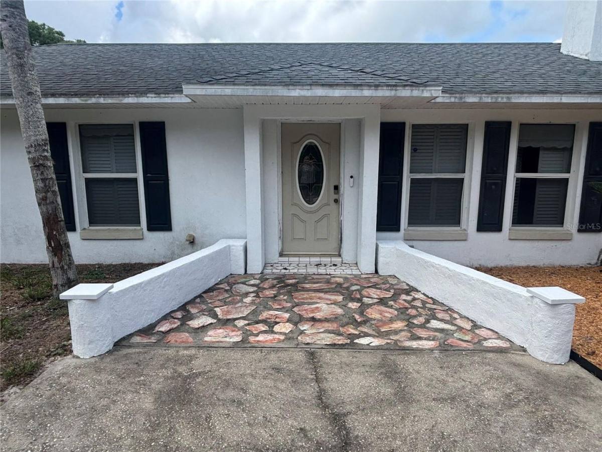 House for rent at 510 S Cedar Ave, Orange City, FL 32763