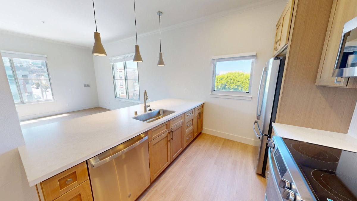 Apartment for rent at 3322 Buchanan St #306, San Francisco, CA 94133