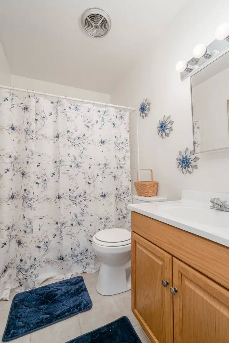 Apartment for rent at 1 E Bradford Rd, Joliet, IL 60433