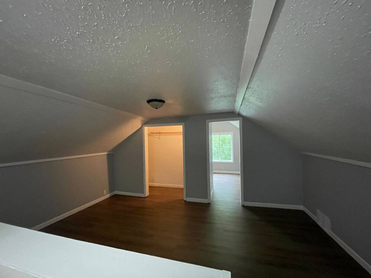 Apartment for rent at 714 716 Chicago Ave, Wausau, WI 54403