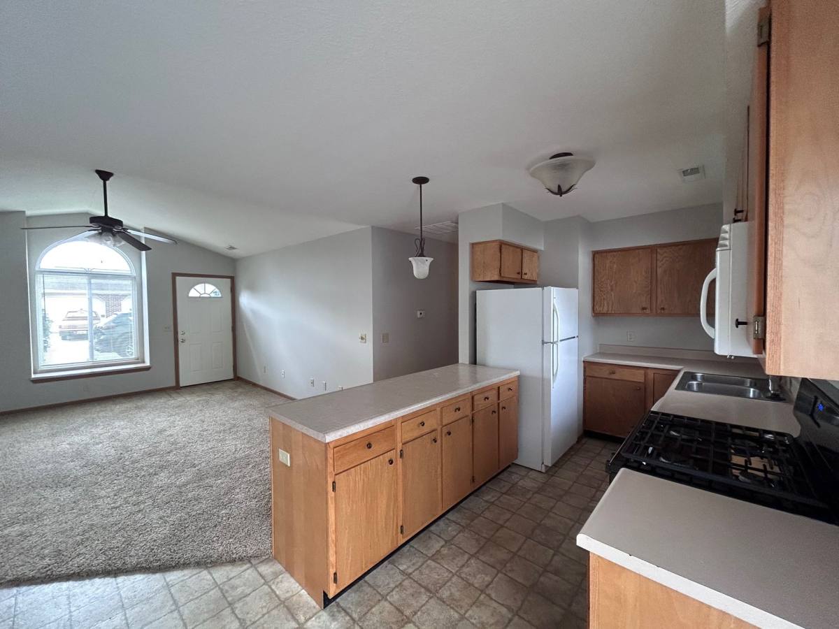 Apartment for rent at 1419 Bell Brook Blvd, Decatur, IN 46733
