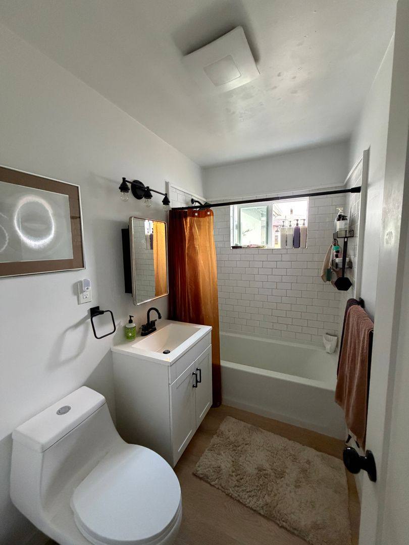 Apartment for rent at 555-557 8th St, Imperial Beach, CA 91932
