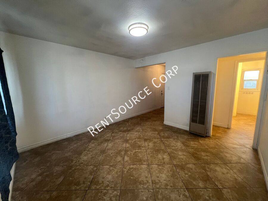 Apartment for rent at 411 S First Ave #B, Barstow, CA 92311