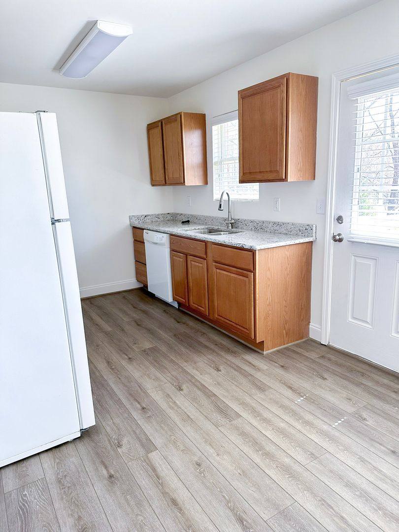 Apartment for rent at 725 Carolina Ave, Yadkinville, NC 27055