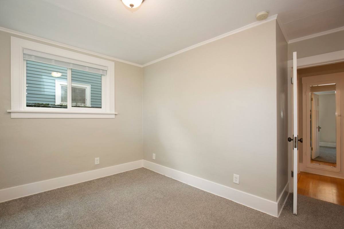 Apartment for rent at 2528 Queen Anne Ave N, Seattle, WA 98109