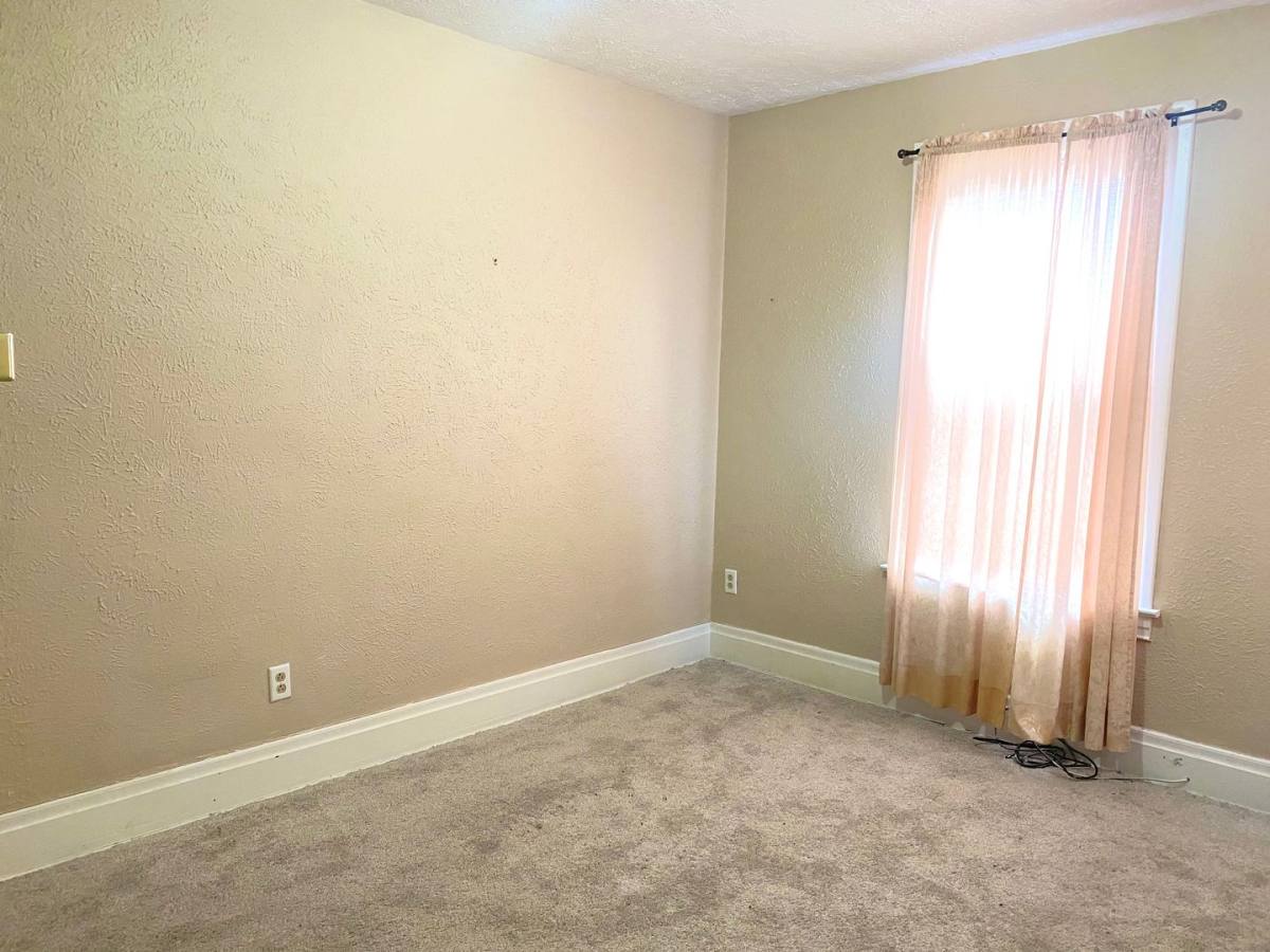 Apartment for rent at 300 W 13th Ave, Homestead, PA 15120