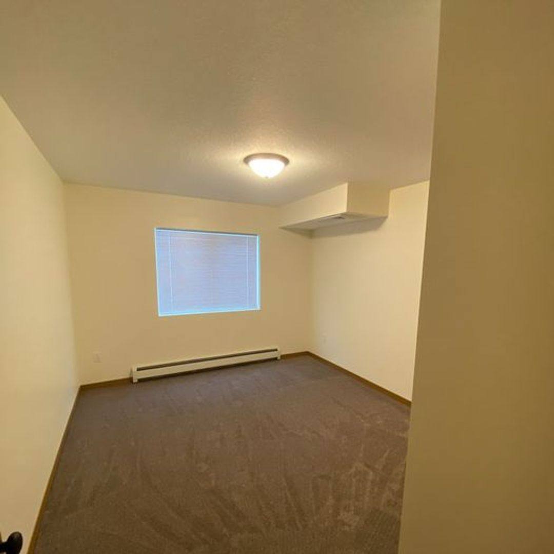 Apartment for rent at 2805 Cardinal Ave, Faribault, MN 55021