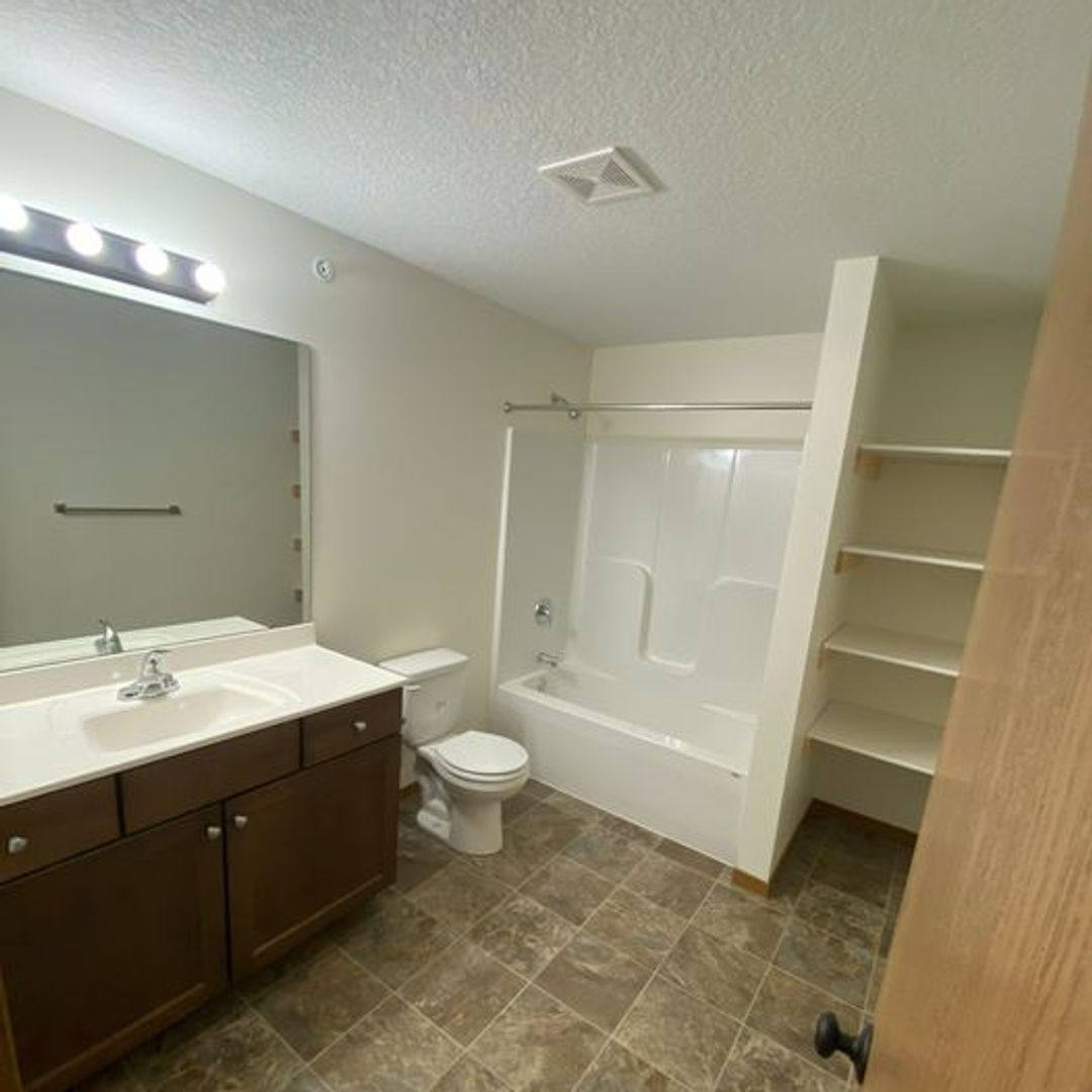 Apartment for rent at 2805 Cardinal Ave, Faribault, MN 55021