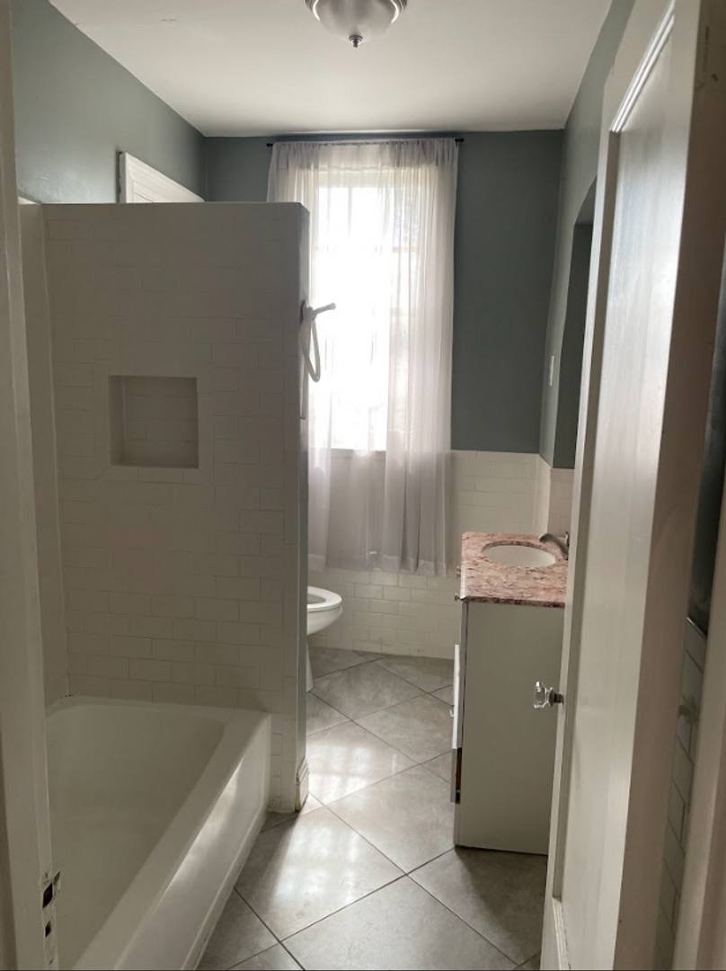 Apartment for rent at 629 Oak Hill Ave, Hagerstown, MD 21740