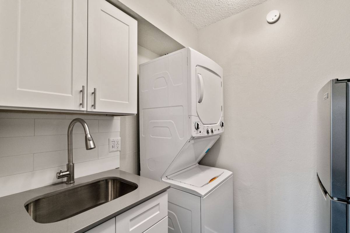Apartment for rent at 7720 McCallum Blvd, Dallas, TX 75252