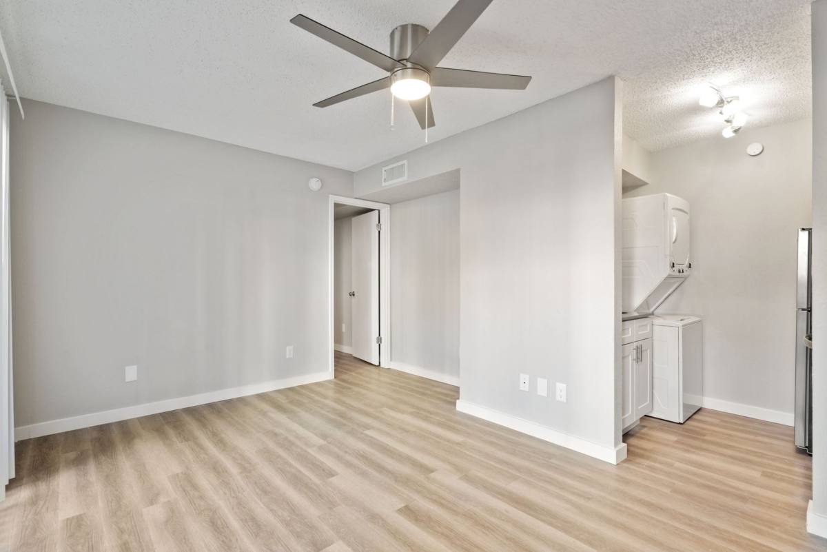 Apartment for rent at 7720 McCallum Blvd, Dallas, TX 75252