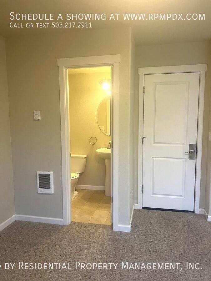 Townhouse for rent at 13711 SW Silent Fox Terrace, Sherwood, OR 97140
