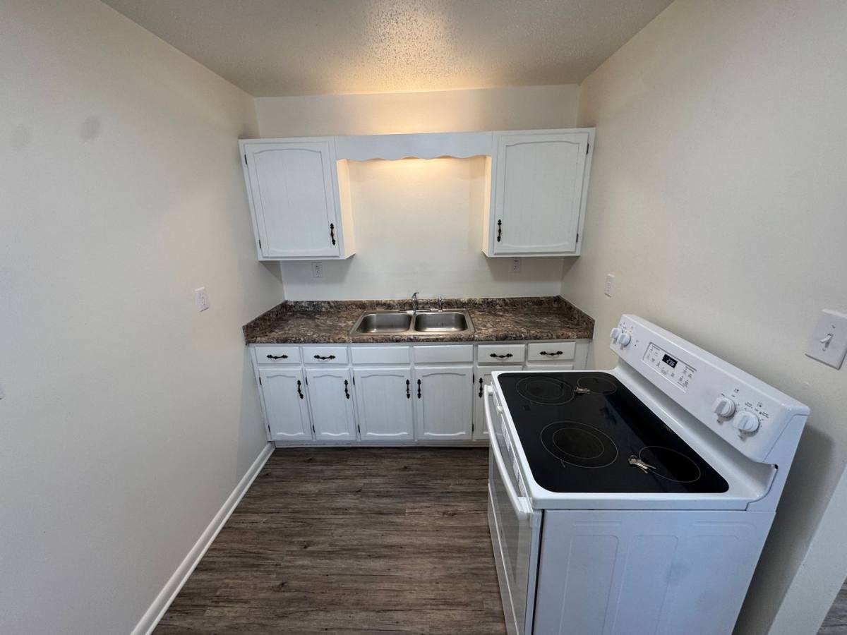 Apartment for rent at 115 Towneview Estates Dr, Elizabethton, TN 37643
