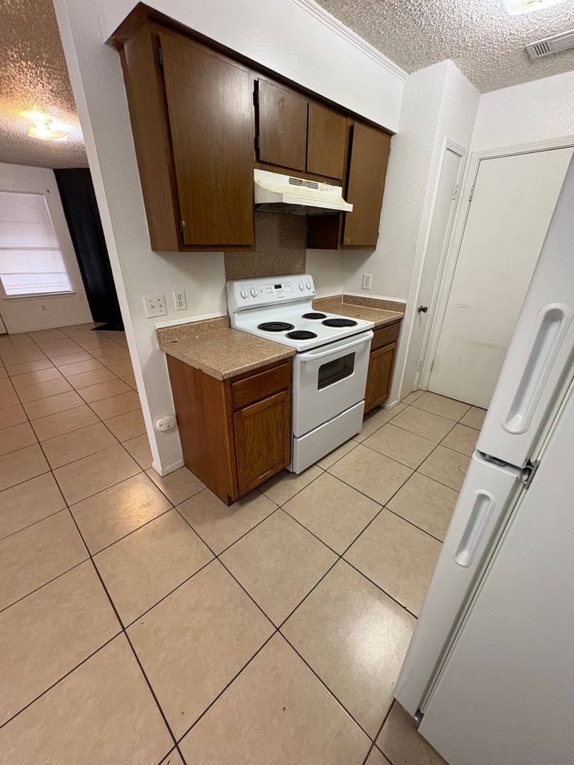 Apartment for rent at 102 Meudon, Duson, LA 70529