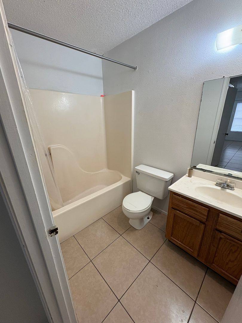 Apartment for rent at 102 Meudon, Duson, LA 70529