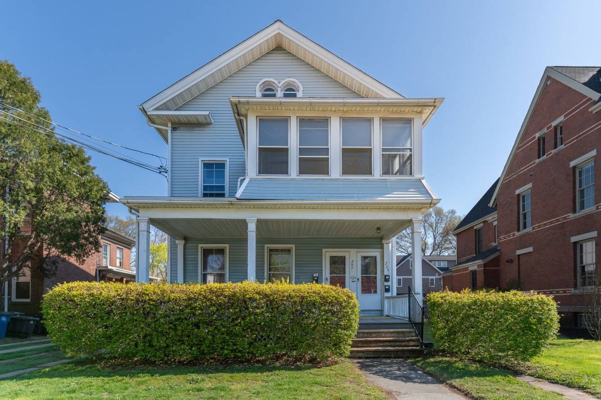 Apartment for rent at 295 Humphrey St, New Haven, CT 06510