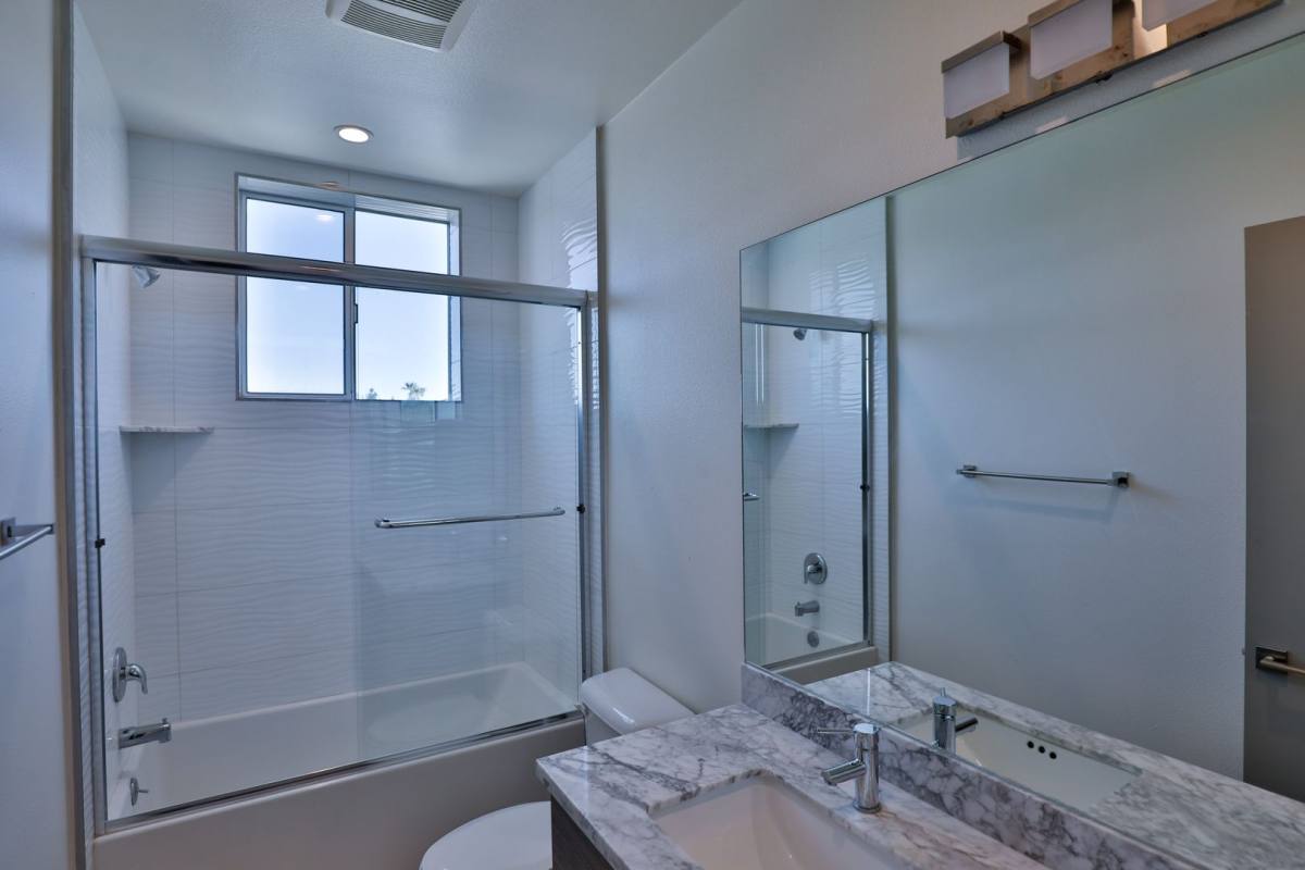 Apartment for rent at 1208 W 25th St, Los Angeles, CA 90007