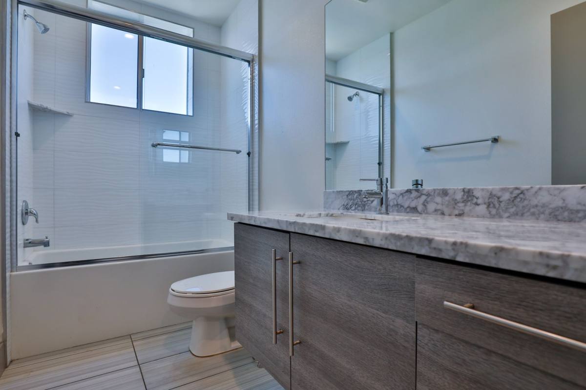 Apartment for rent at 1208 W 25th St, Los Angeles, CA 90007