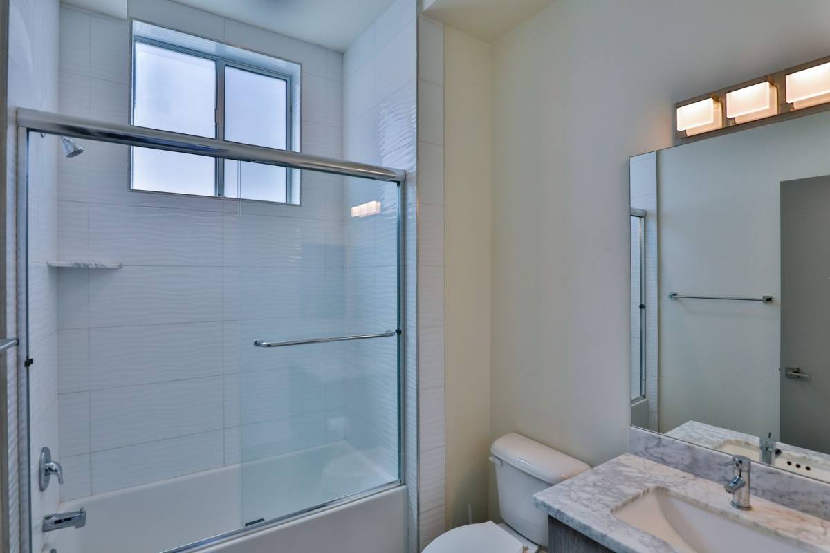Apartment for rent at 1208 W 25th St, Los Angeles, CA 90007