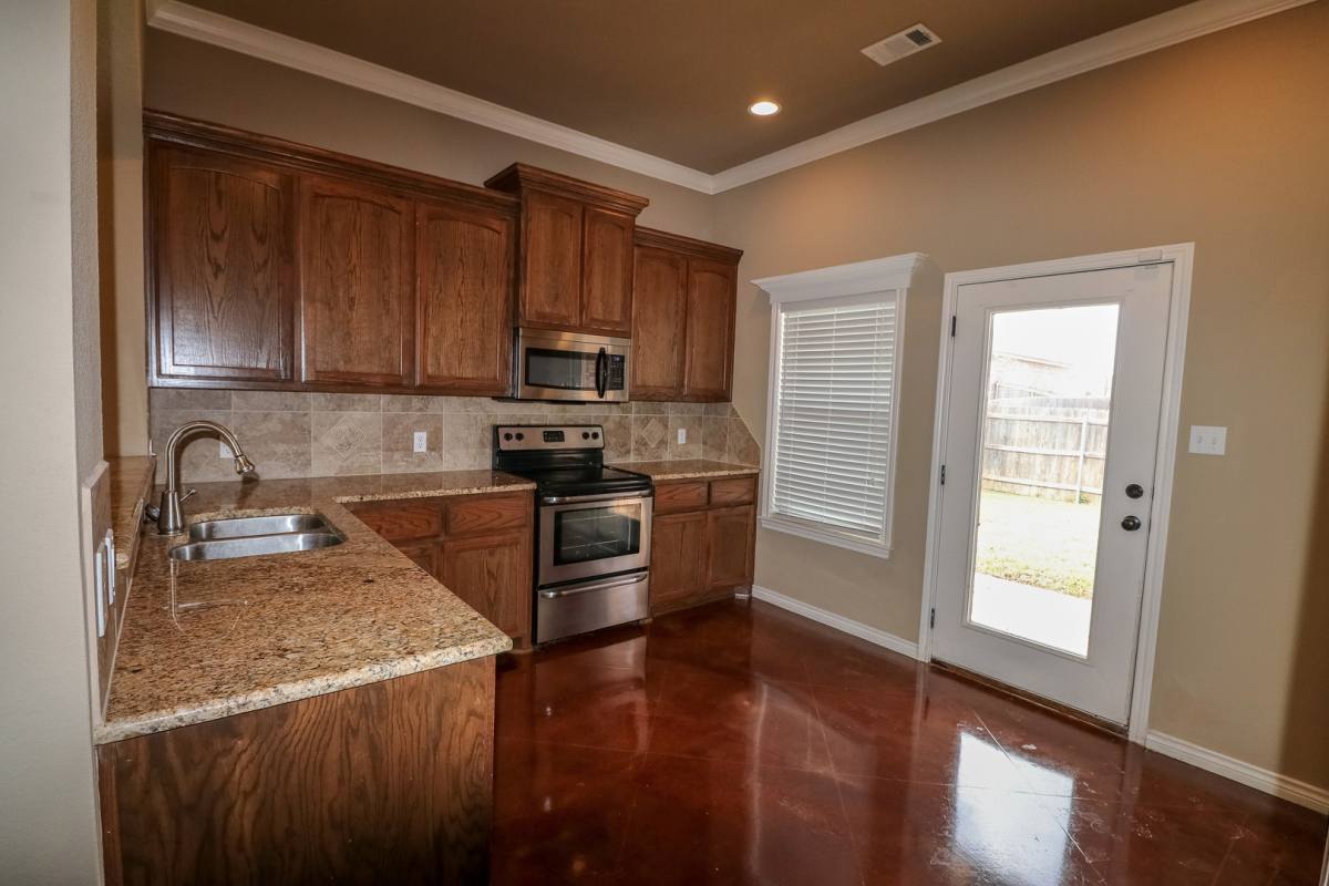 House for rent at 3004 Silver Saddle Dr, Waco, TX 76706