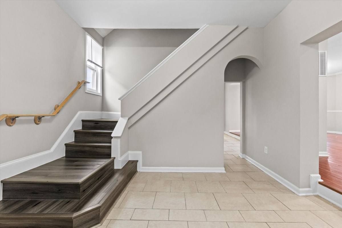 House for rent at 2510 Roslyn Ave, Baltimore, MD 21216