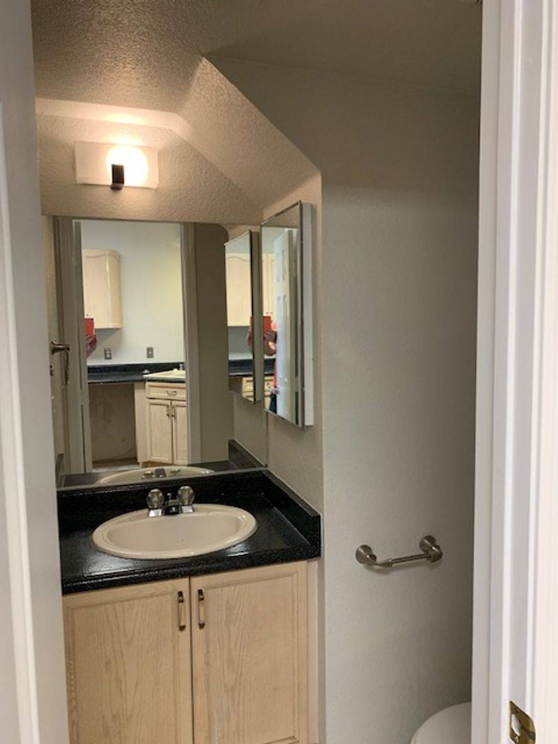 Townhouse for rent at 7604 Almeria Ave, Las Vegas, NV 89128
