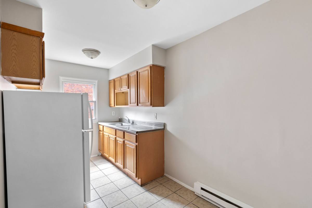 Apartment for rent at 39 First St, Hackensack, NJ 07601