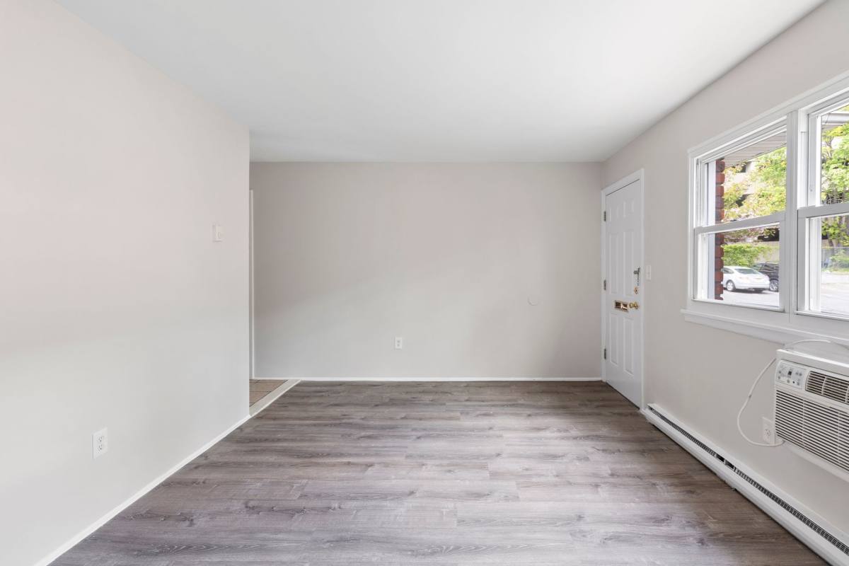 Apartment for rent at 39 First St, Hackensack, NJ 07601