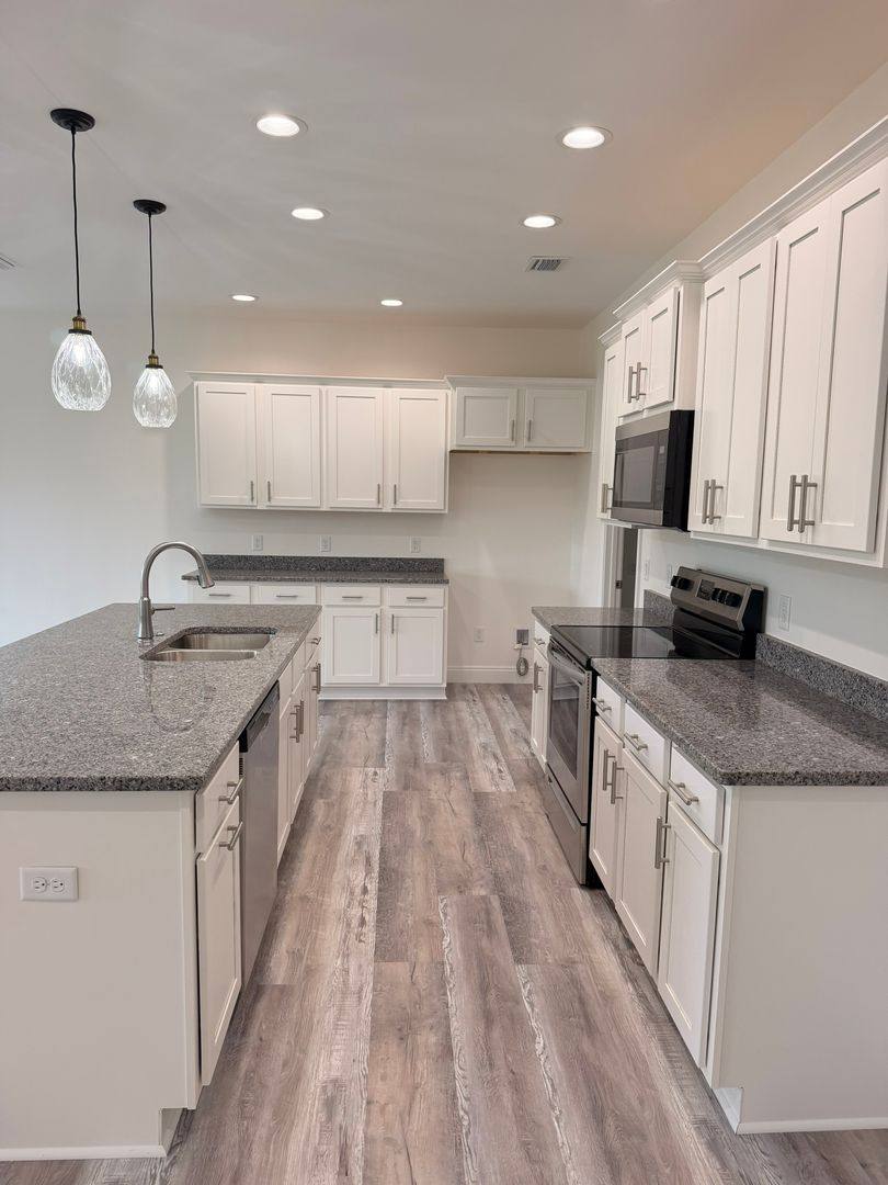 House for rent at 913 Plantation Dr, Panama City, FL 32404