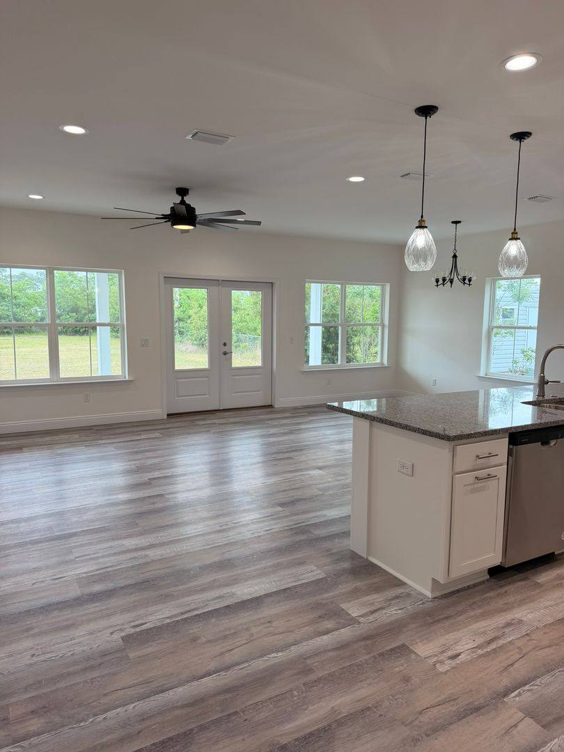 House for rent at 913 Plantation Dr, Panama City, FL 32404