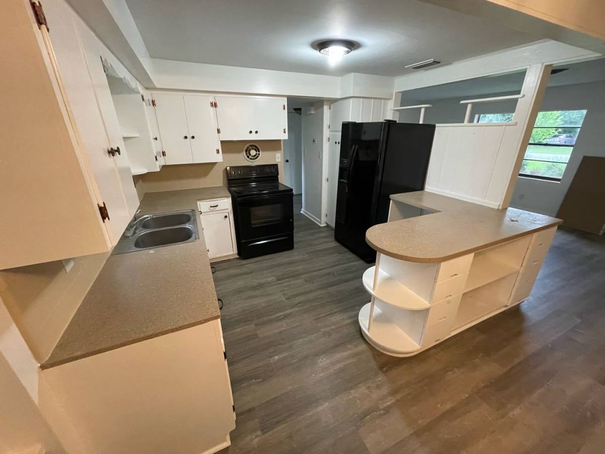 House for rent at 1608 Pine Ave, Deland, FL 32724