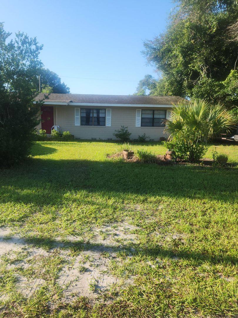 House for rent at 1608 Pine Ave, Deland, FL 32724