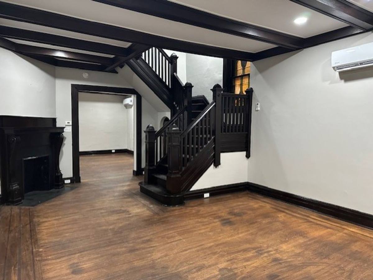 House for rent at 1708 State St, Harrisburg, PA 17103