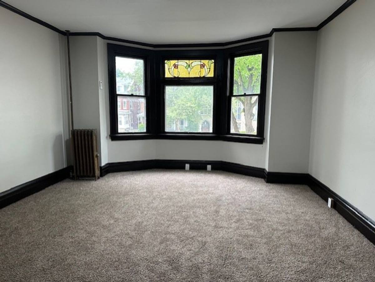 House for rent at 1708 State St, Harrisburg, PA 17103